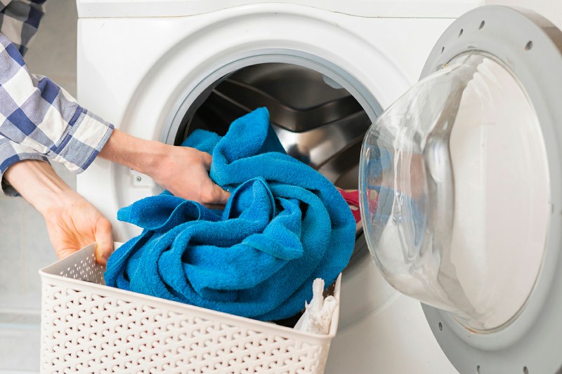 Quy trình giặt chăn chuẩn là như thế nào?
